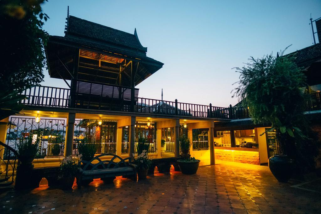 Chakrabongse Villas Bangkok Zewnętrze zdjęcie