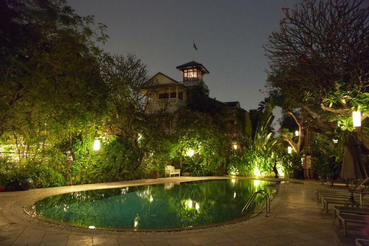 Chakrabongse Villas Bangkok Zewnętrze zdjęcie